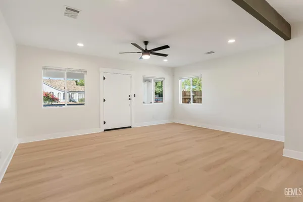 $325,000 | Undisclosed Address, Bakersfield, CA 93305