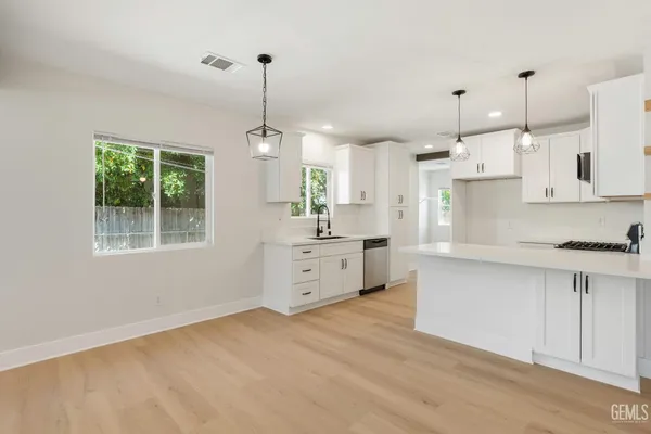 $325,000 | Undisclosed Address, Bakersfield, CA 93305