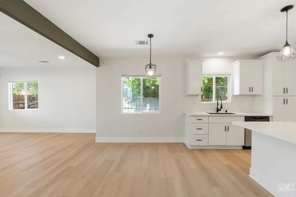 $325,000 | Undisclosed Address, Bakersfield, CA 93305