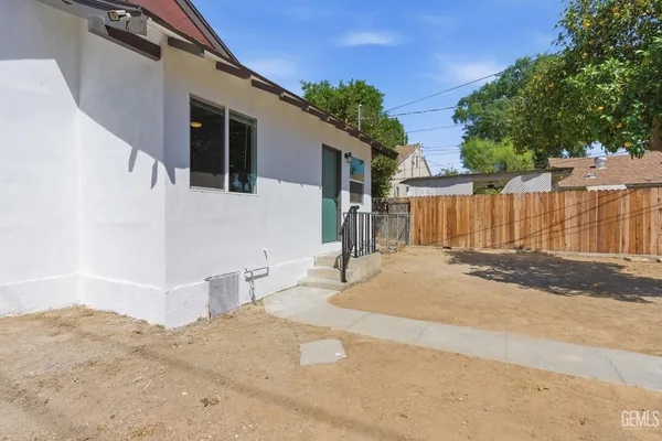 $325,000 | Undisclosed Address, Bakersfield, CA 93305