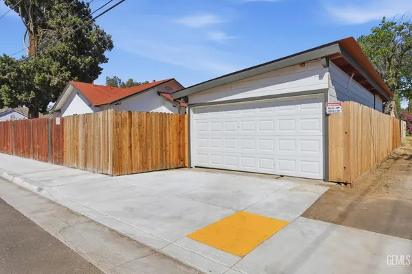 $325,000 | Undisclosed Address, Bakersfield, CA 93305