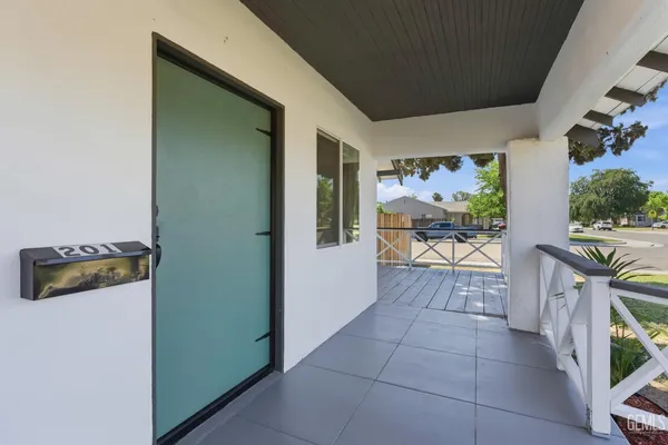 $325,000 | Undisclosed Address, Bakersfield, CA 93305