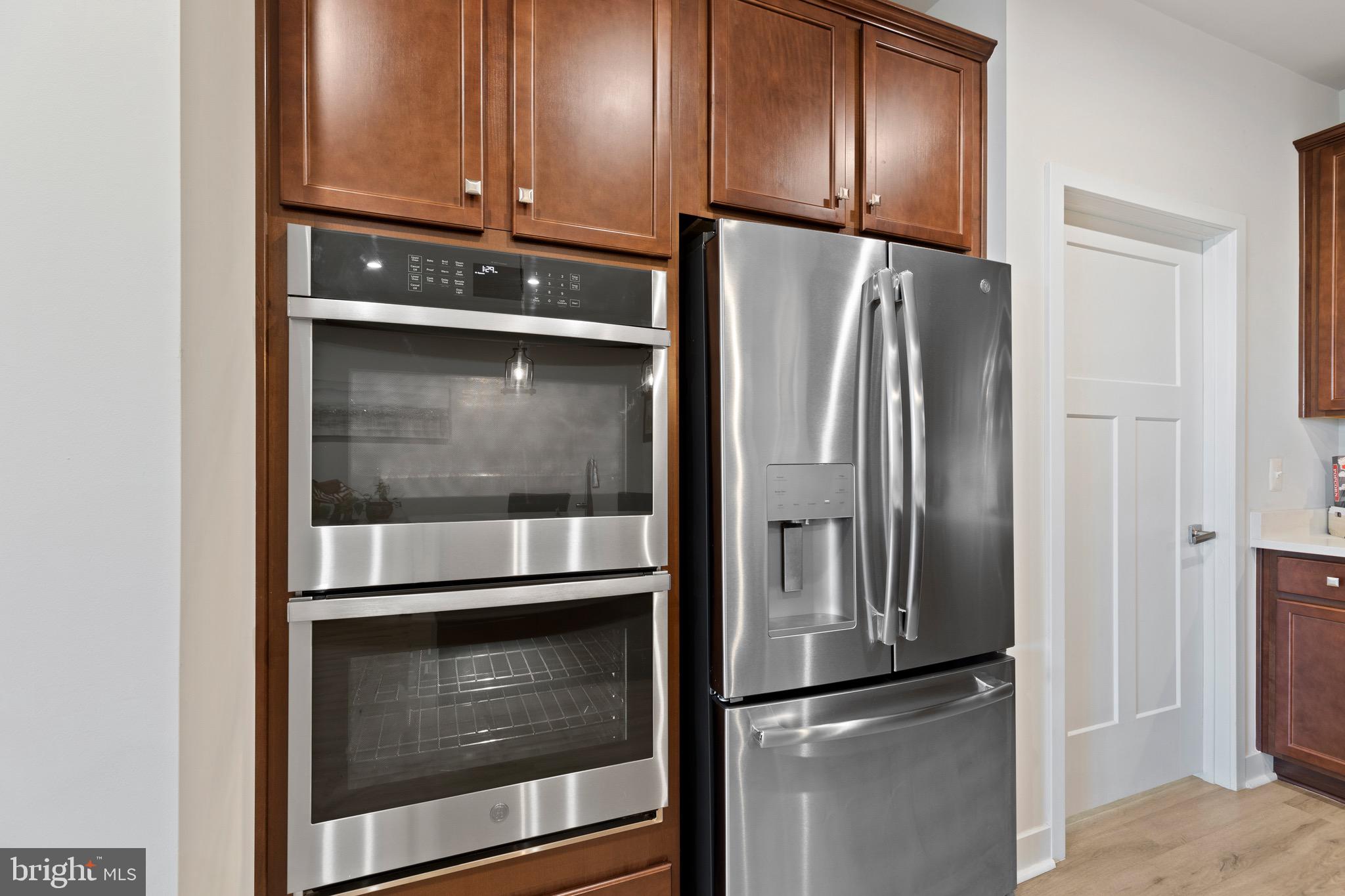 18221 Red Mulberry Road Dumfries, VA 22026 - Photo 11 of 72 Double Wall Oven Upgrade!