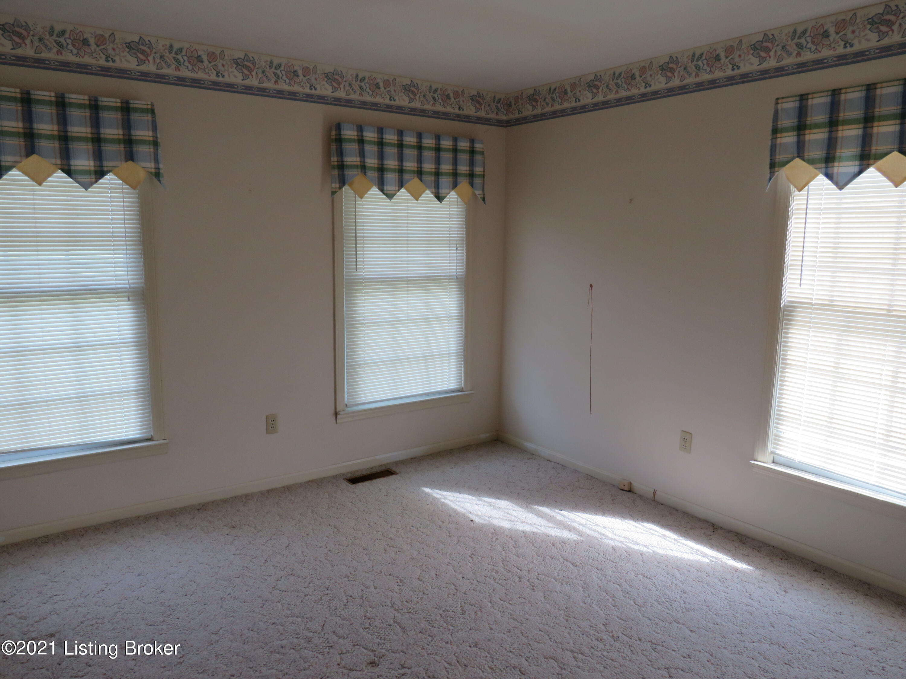 12588 Mt Eden Road Mount Eden, KY 40046 - Photo 26 of 56 Second bedroom
