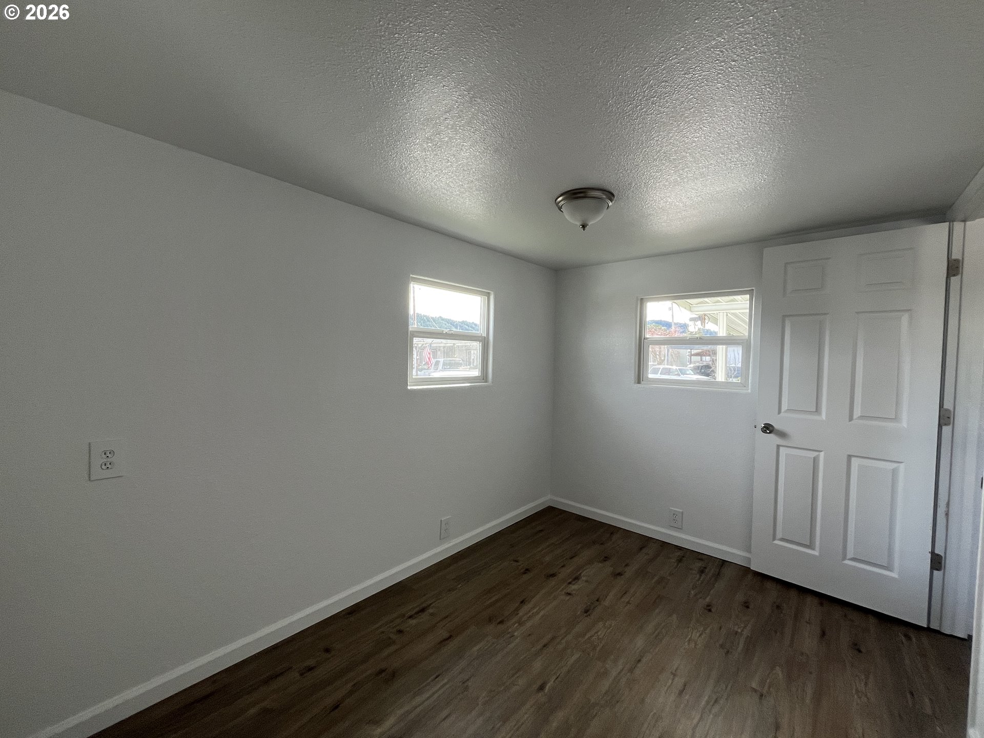 1413 Hawthorne Avenue, Unit 20 Reedsport, OR 97467 - Photo 6 of 11