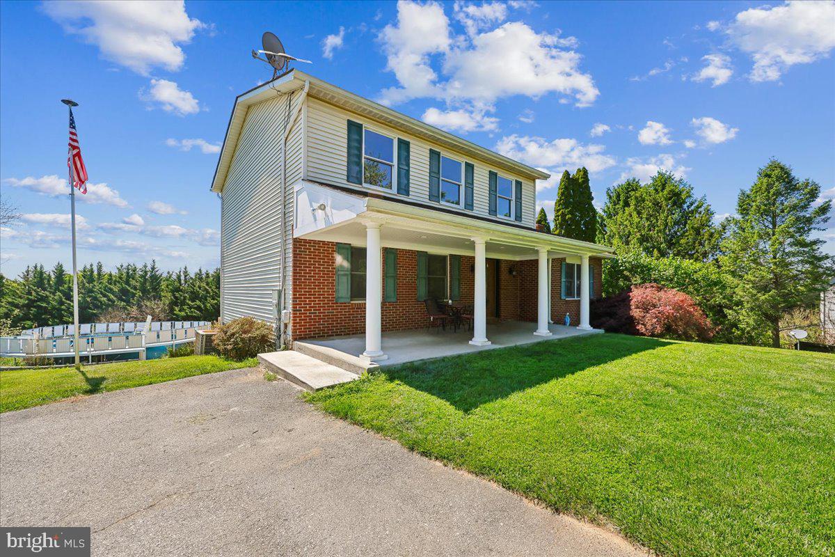 6648 Wind Ridge Road Mount Airy, MD 21771 - Photo 5 of 61