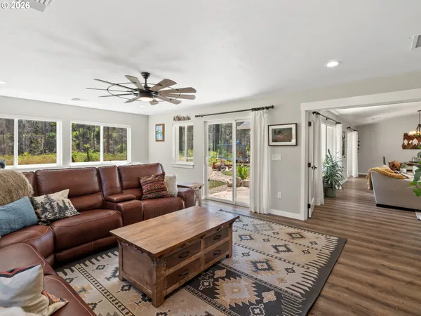 $929,000 | 91403 Marbrook Lane, Blue River, OR 97413