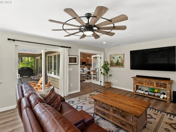 $929,000 | 91403 Marbrook Lane, Blue River, OR 97413