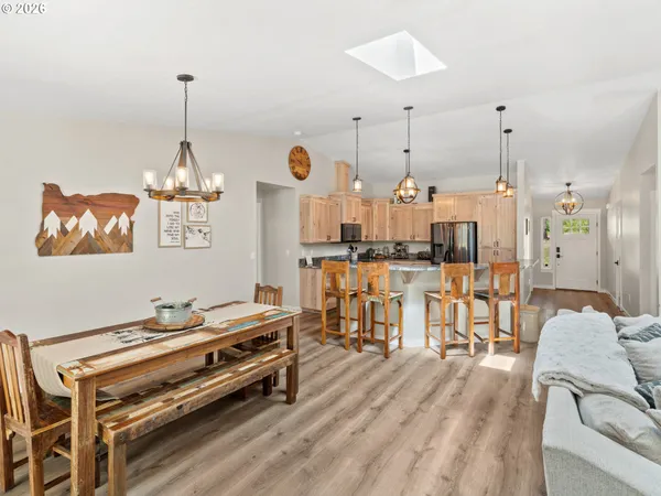 $929,000 | 91403 Marbrook Lane, Blue River, OR 97413