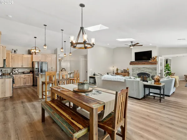 $929,000 | 91403 Marbrook Lane, Blue River, OR 97413