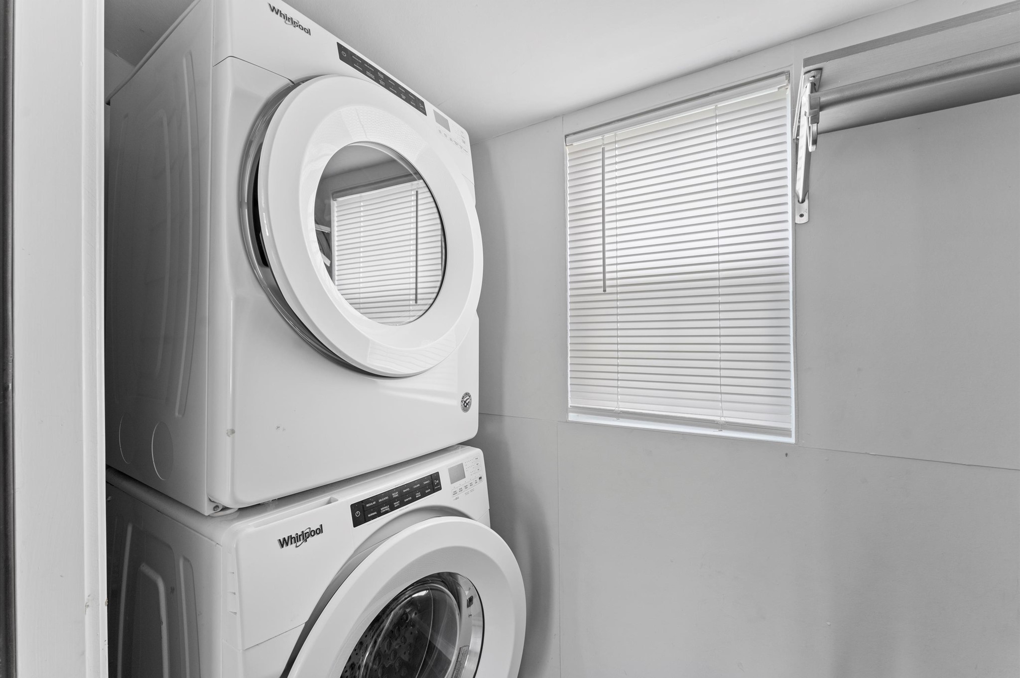 2024 Jean Street Houston, TX 77204 - Photo 20 of 23 a utility room with dryer and washer