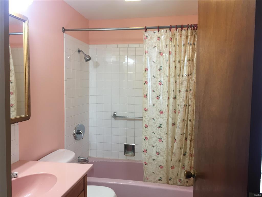 310 Pleasant Ridge Road Fairview Heights, IL 62208 - Photo 16 of 34 Gallery Image 16