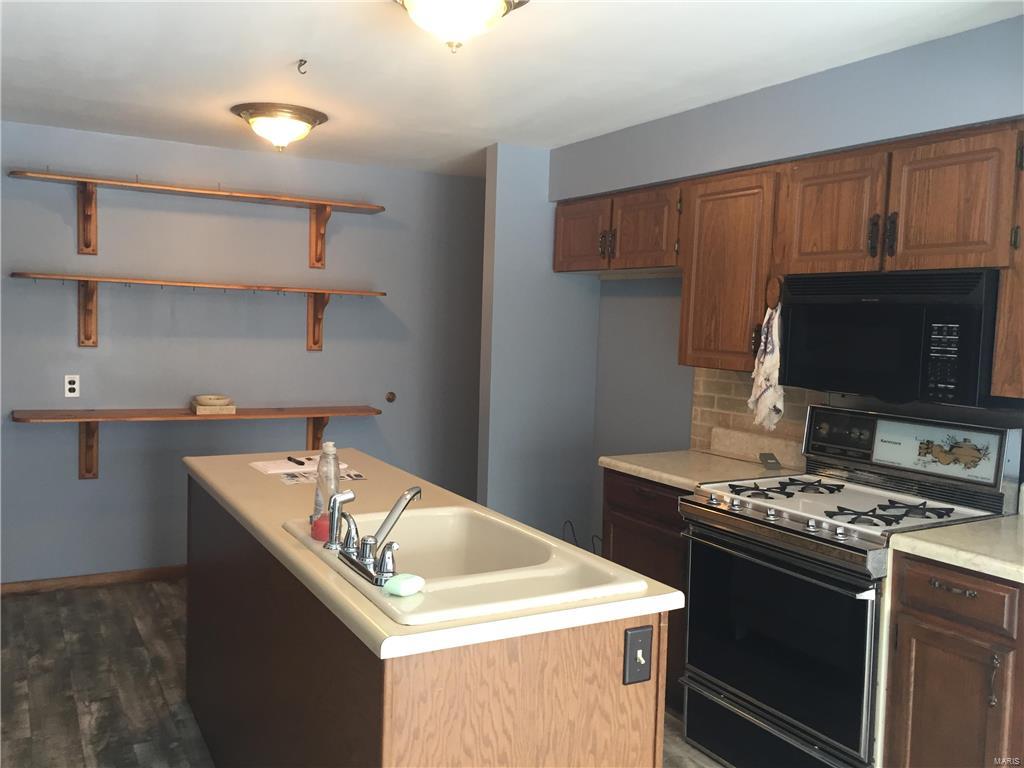 310 Pleasant Ridge Road Fairview Heights, IL 62208 - Photo 9 of 34 Gallery Image 9