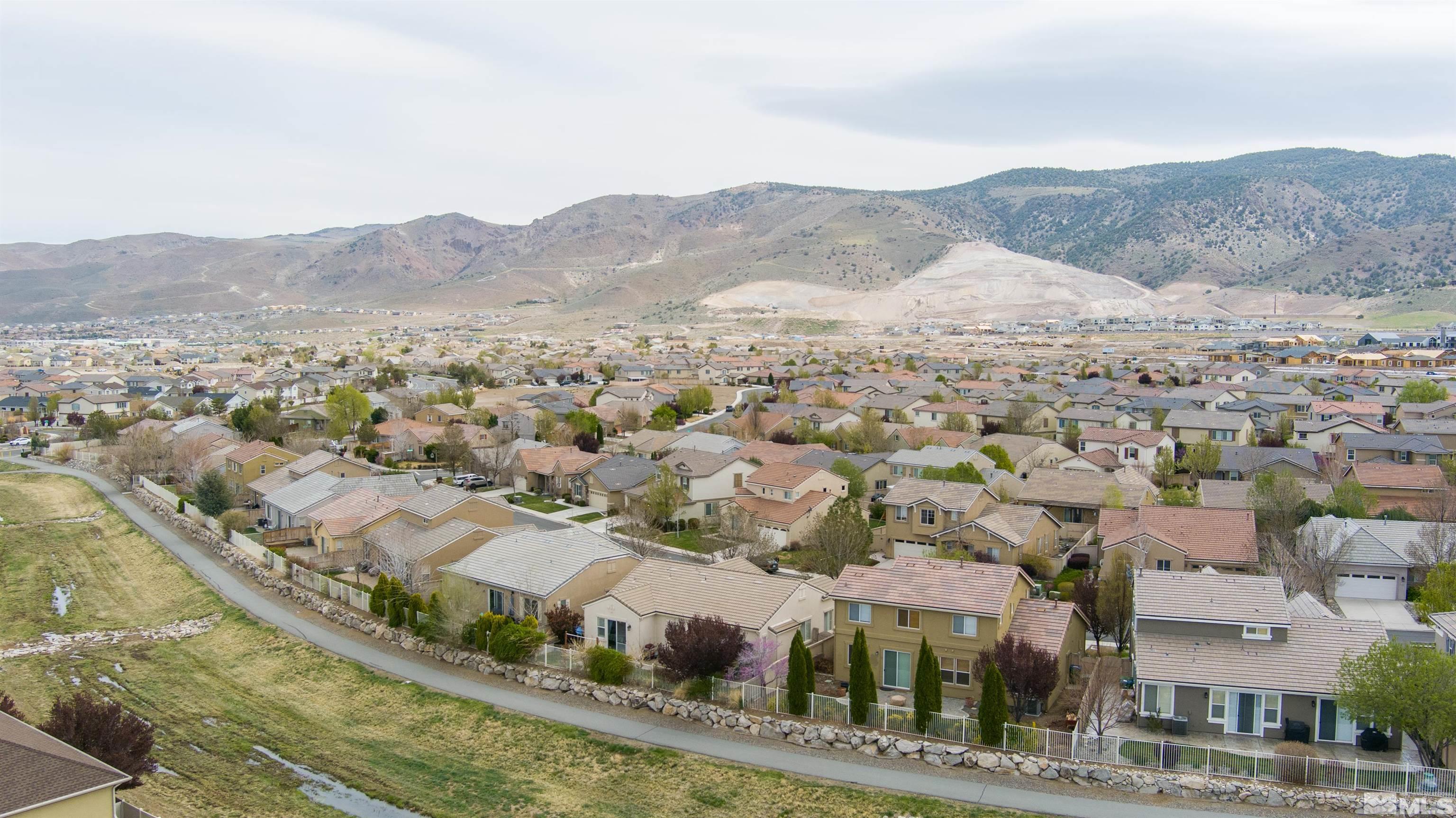 10735 Grayslake Drive Reno, NV 89521 - Photo 31 of 37 Photo 31