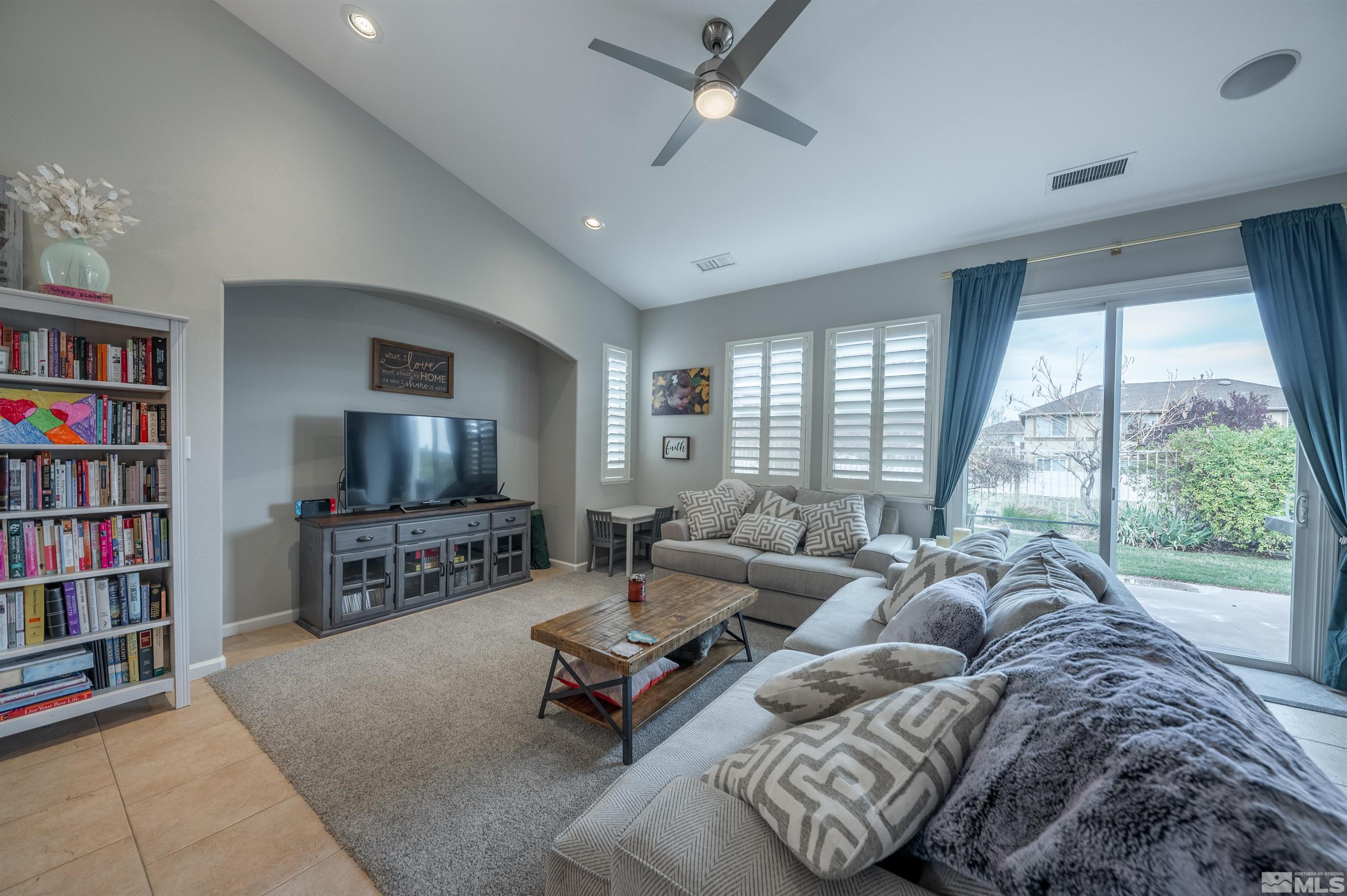 10735 Grayslake Drive Reno, NV 89521 - Photo 8 of 37 Photo 8