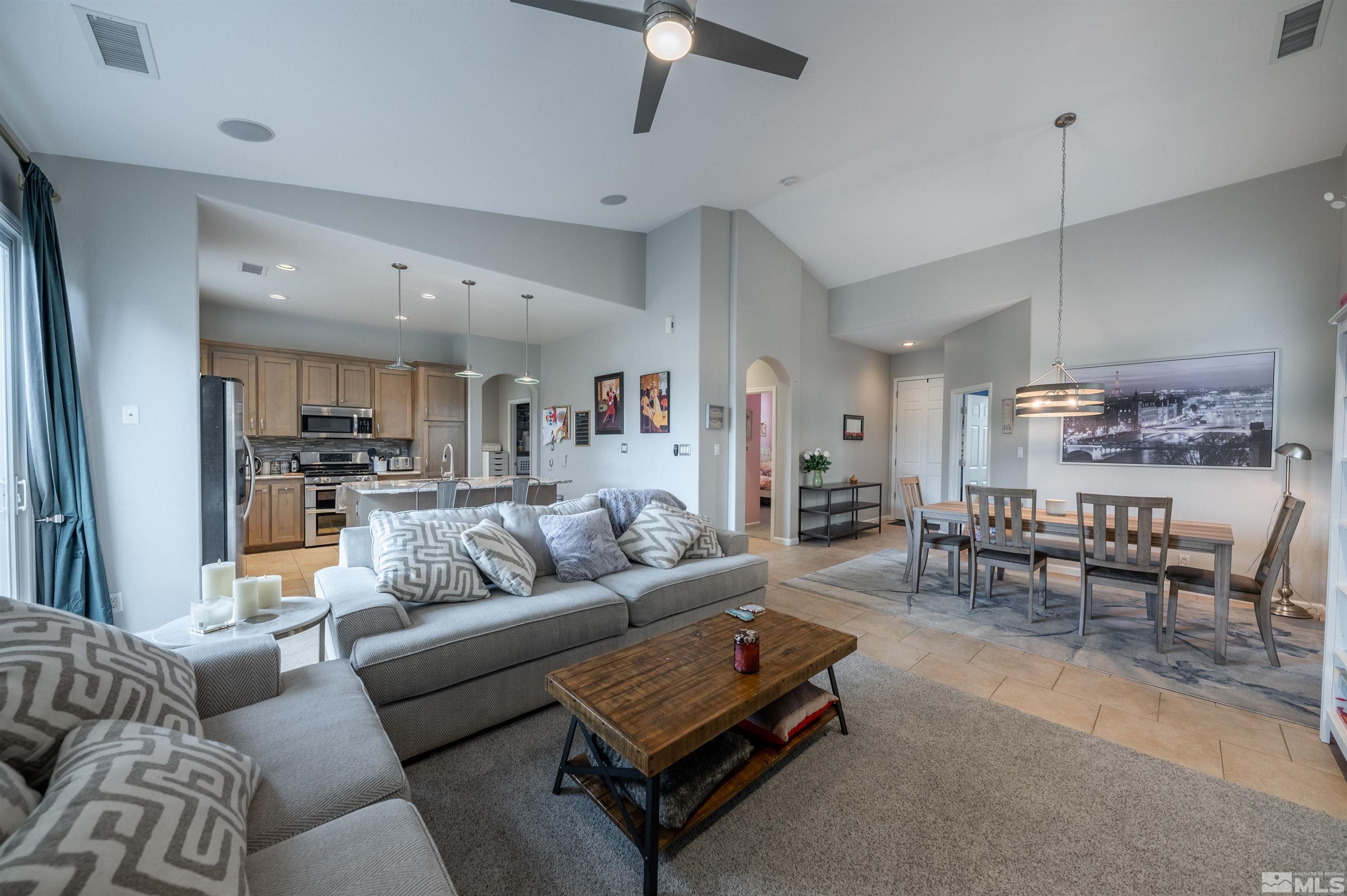 10735 Grayslake Drive Reno, NV 89521 - Photo 10 of 37 Photo 10