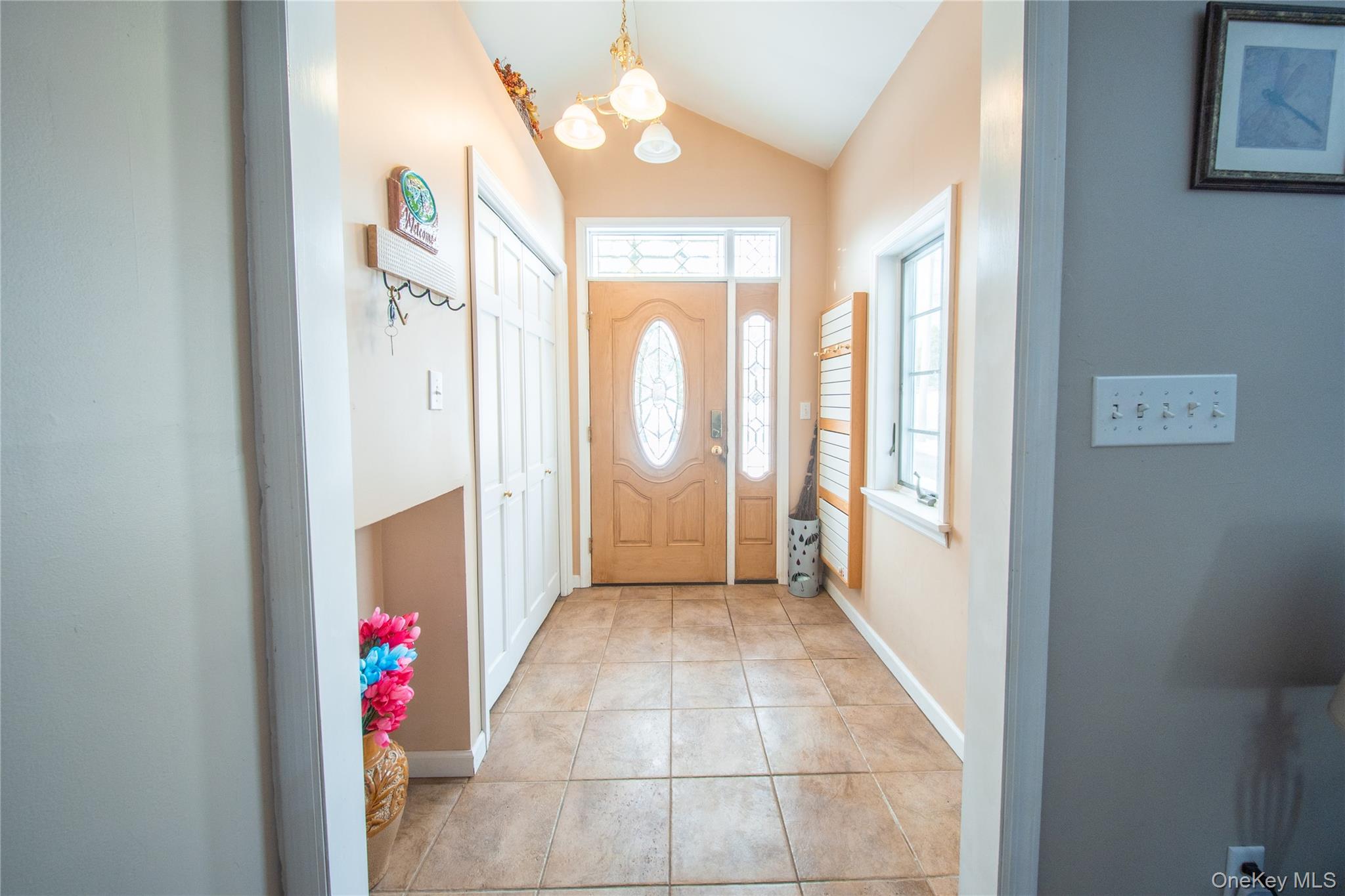 41 Foxhill Road Valhalla, NY 10595 - Photo 4 of 41