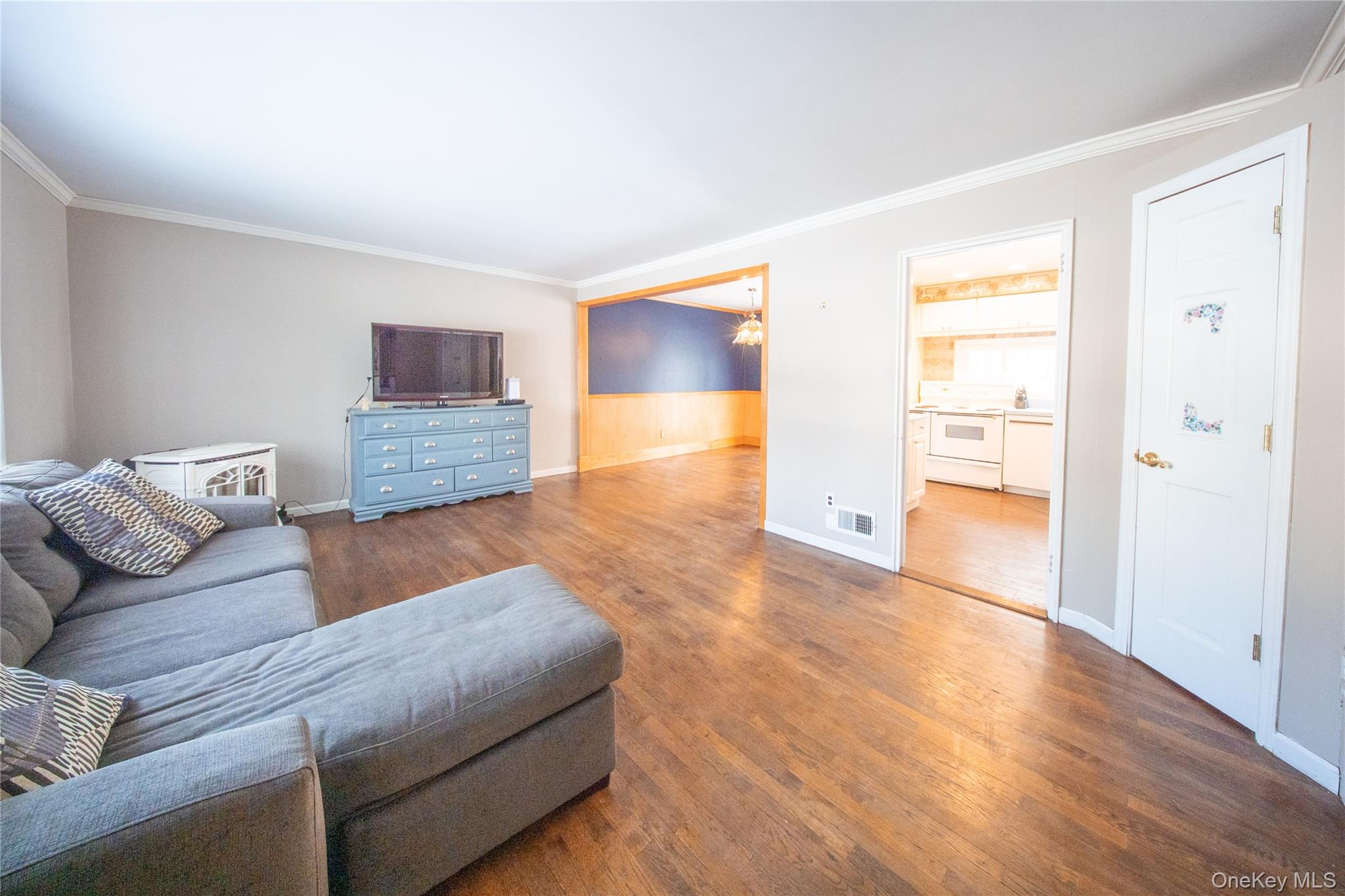 41 Foxhill Road Valhalla, NY 10595 - Photo 7 of 41