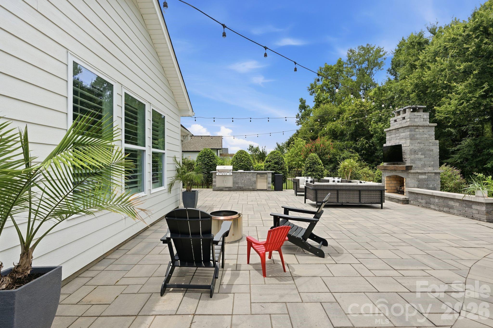 1086 Weir Court Fort Mill, SC 29708 - Photo 36 of 40 a view of a terrace with furniture and garden