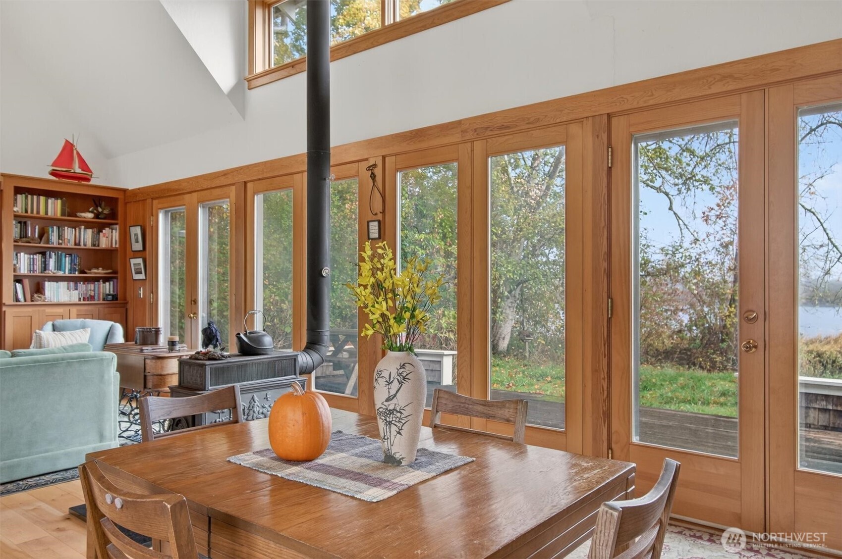 357 East Birnie Slough Road Cathlamet, WA 98612 - Photo 17 of 37