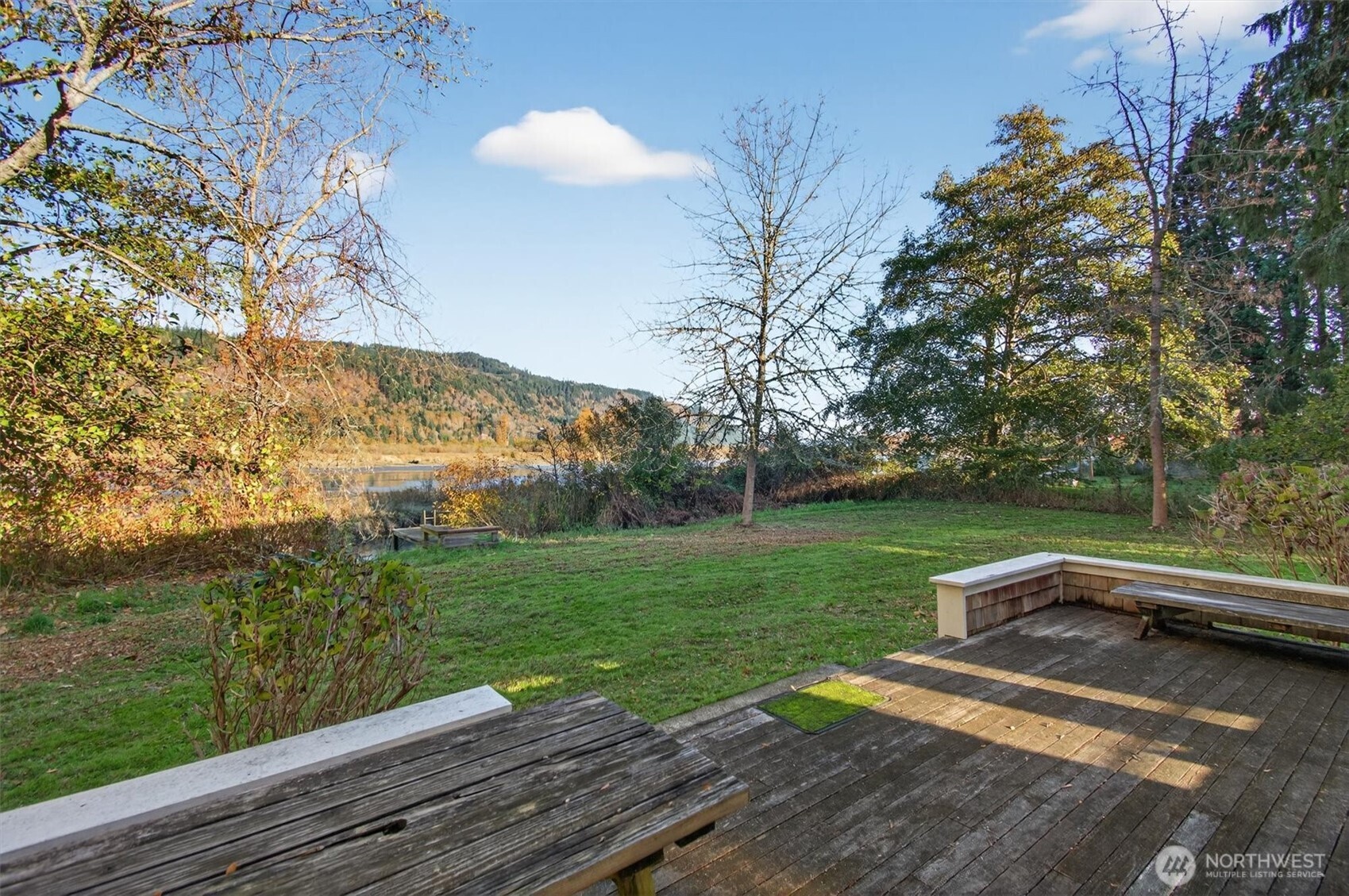 357 East Birnie Slough Road Cathlamet, WA 98612 - Photo 29 of 37