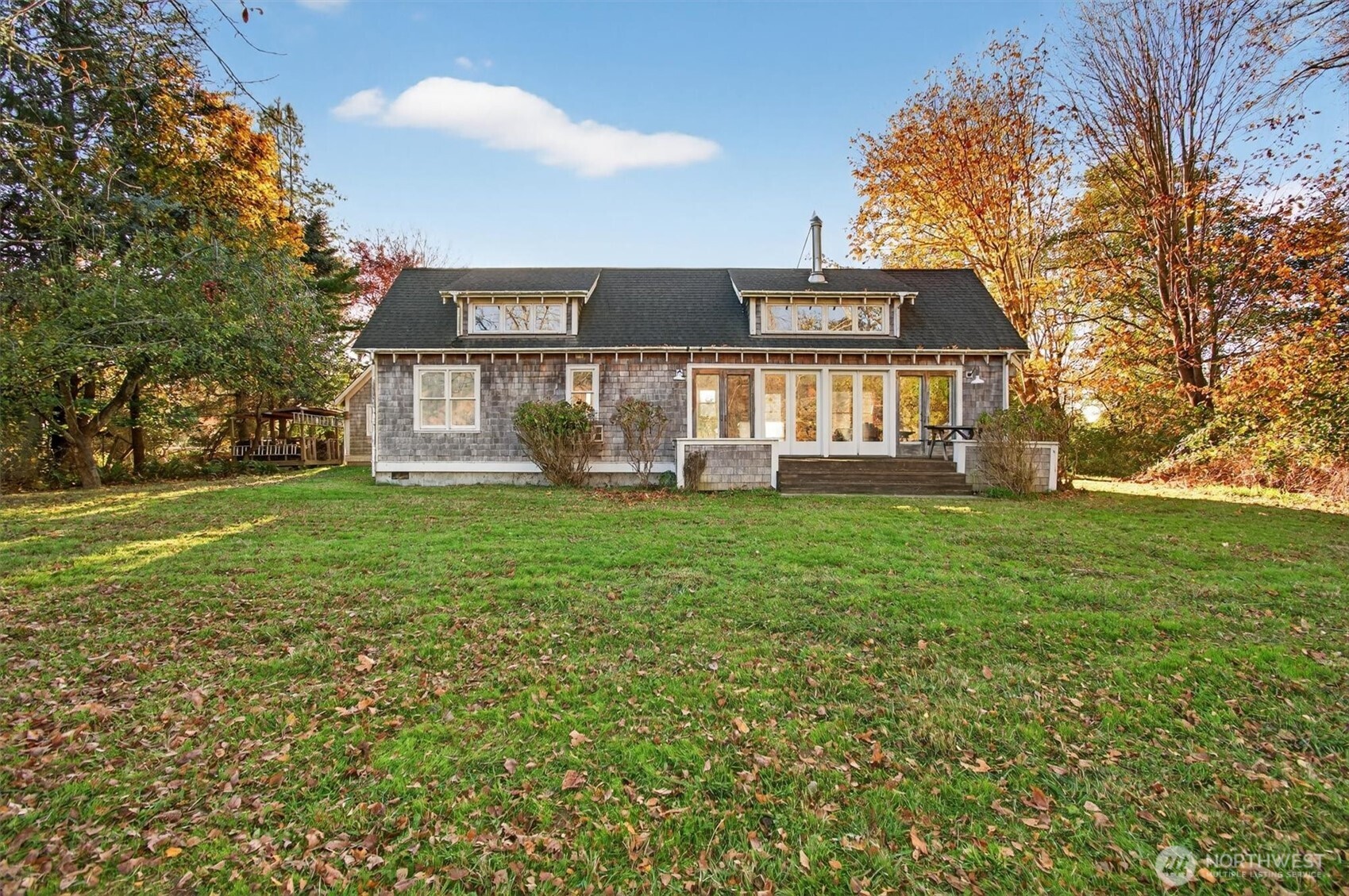 357 East Birnie Slough Road Cathlamet, WA 98612 - Photo 32 of 37