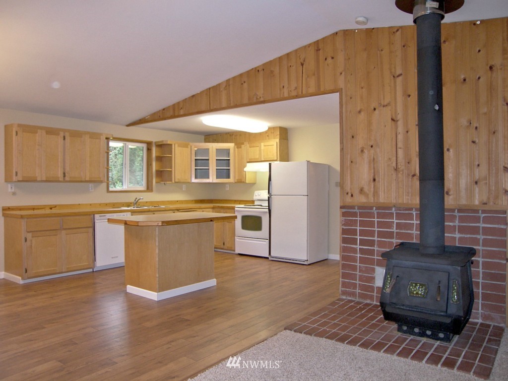 7724 Silver Lake Road Maple Falls, WA 98266 - Photo 10 of 19