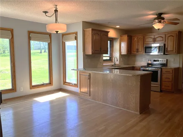 $565,000 | 209 East 176th Street, Belton, MO 64012
