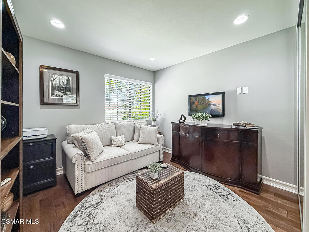 657 Cartpath Place Simi Valley, CA 93065 - Photo 19 of 30