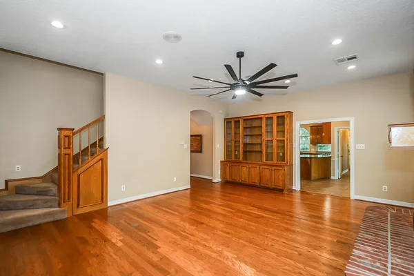 $789,900 | 4200 County Road 502E, Sweeny, TX 77480