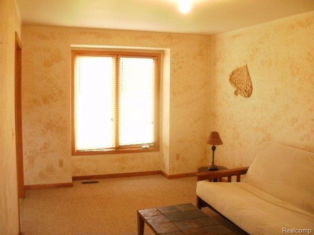 55230 Fairchild Road Macomb, MI 48042 - Photo 11 of 25 Living Rm