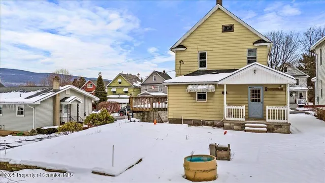 $139,000 | 625 East Grant Street, Olyphant, PA 18447