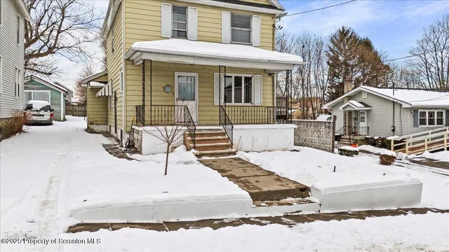 $139,000 | 625 East Grant Street, Olyphant, PA 18447