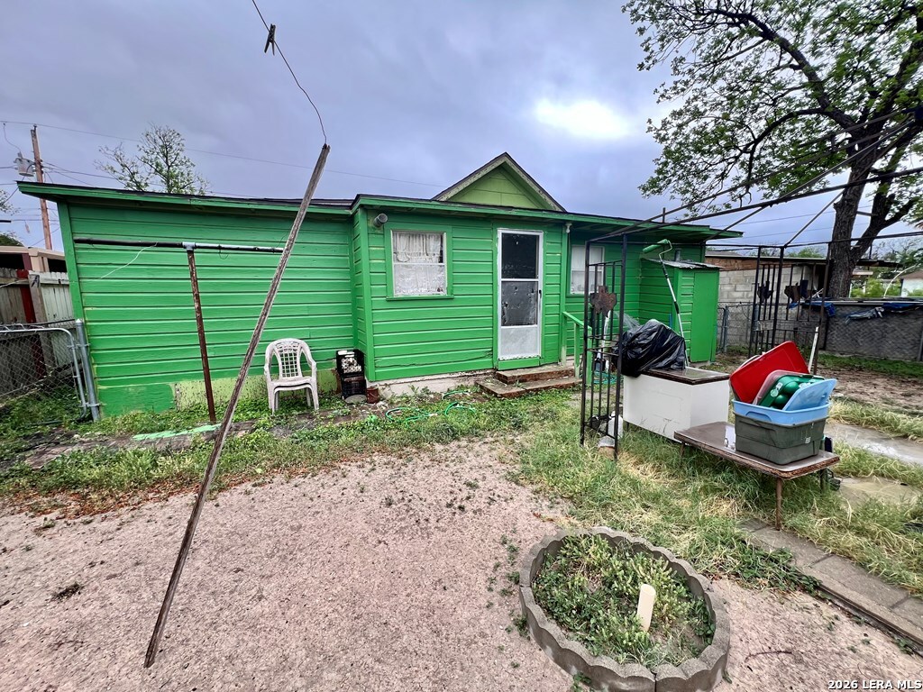 503 West Morin Street Del Rio, TX 78840 - Photo 17 of 19