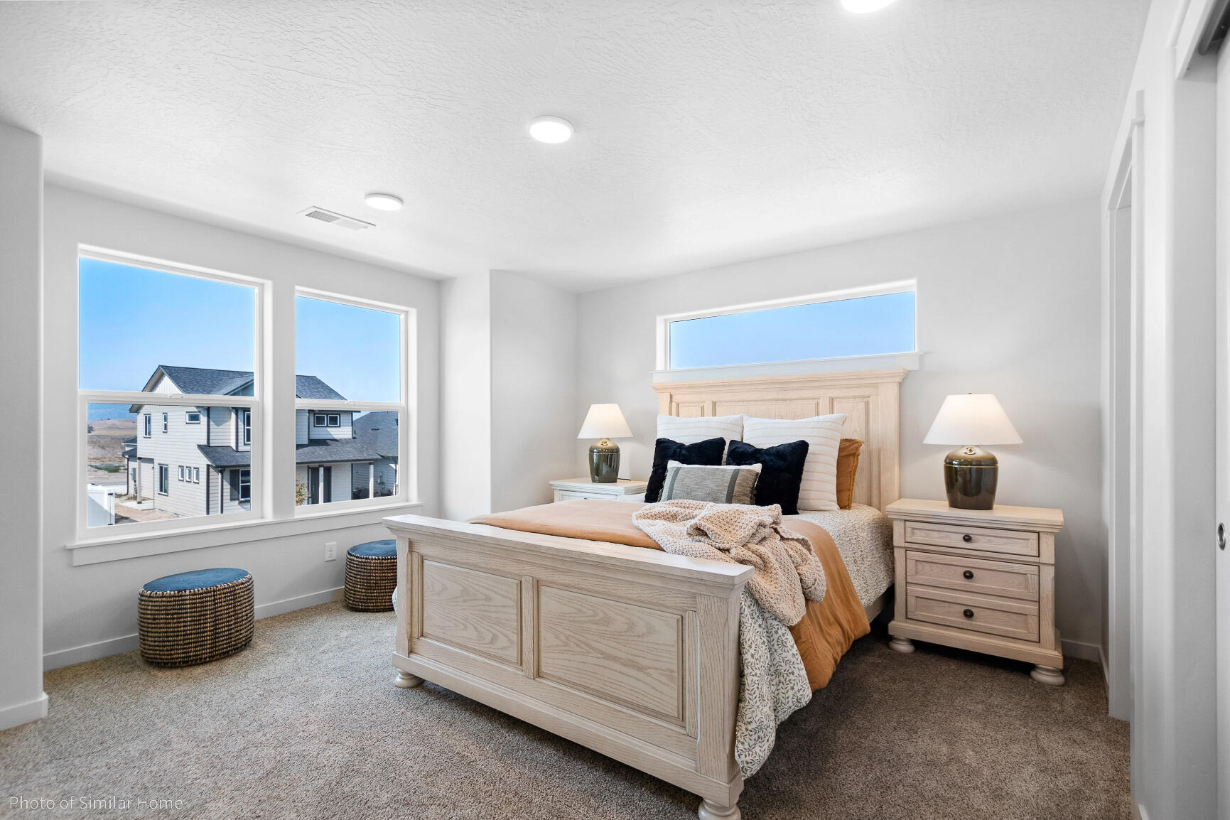 3374 Northwest 7th Street Redmond, OR 97756 - Photo 14 of 17 Jordan - Main Room 1