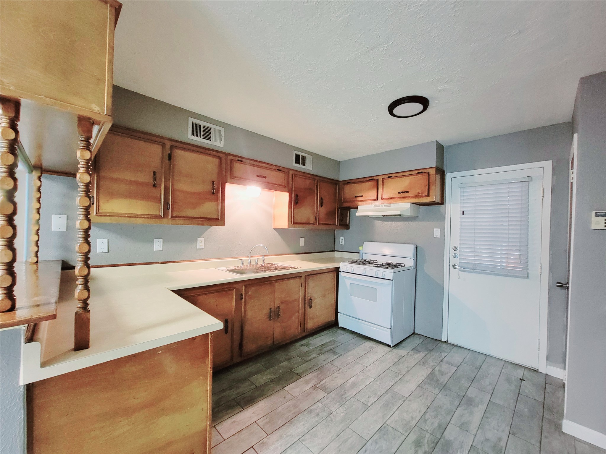 12070 Old County Road, Unit 2 Willis, TX 77378 - Photo 6 of 14 Gallery Image 6