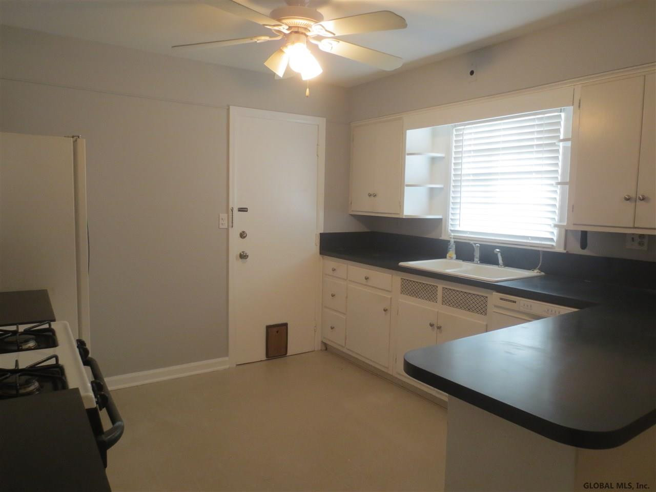 121 Winne Road Bethlehem, NY 12054 - Photo 13 of 25 Photo 13