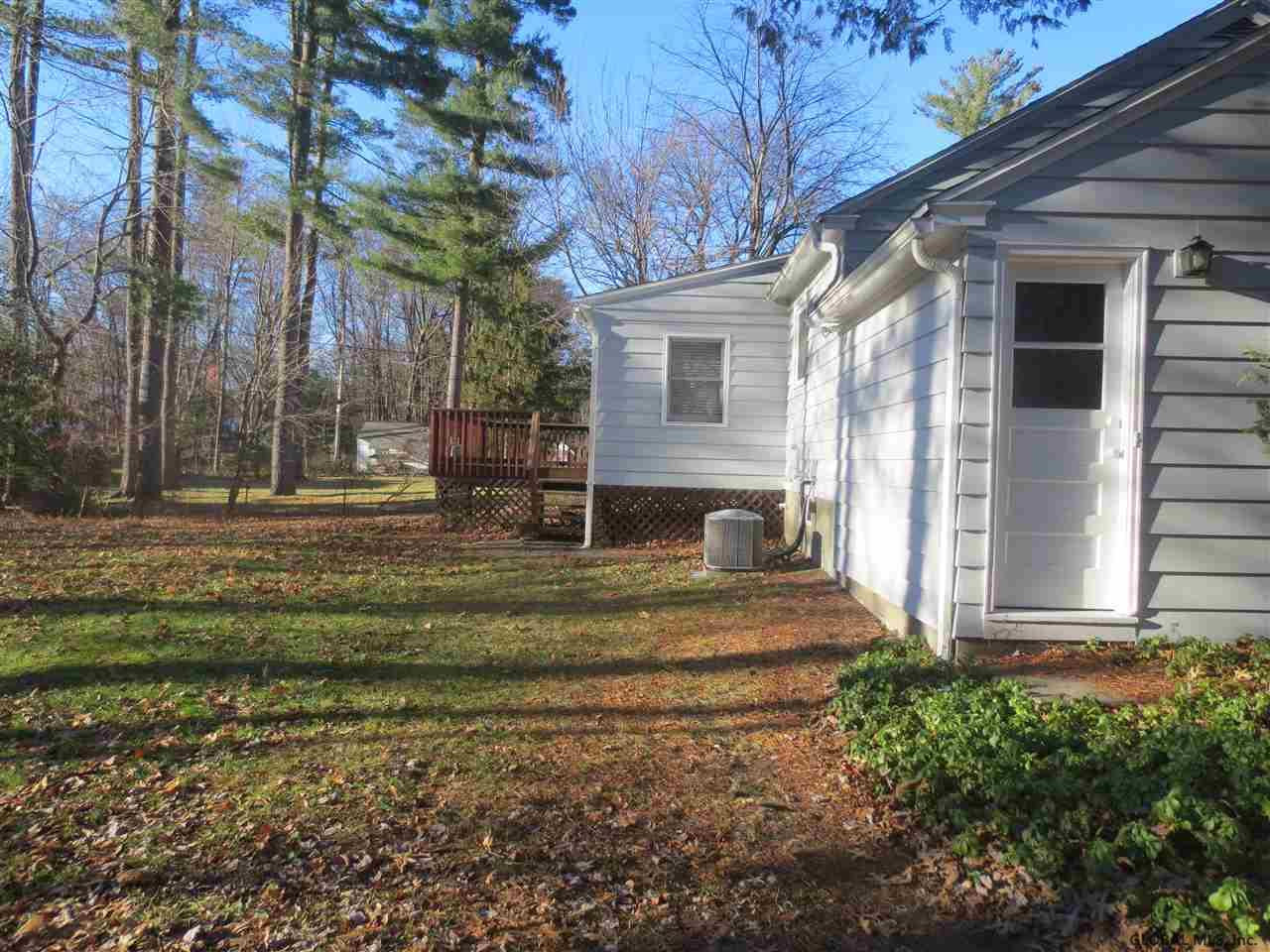 121 Winne Road Bethlehem, NY 12054 - Photo 2 of 25 Photo 2