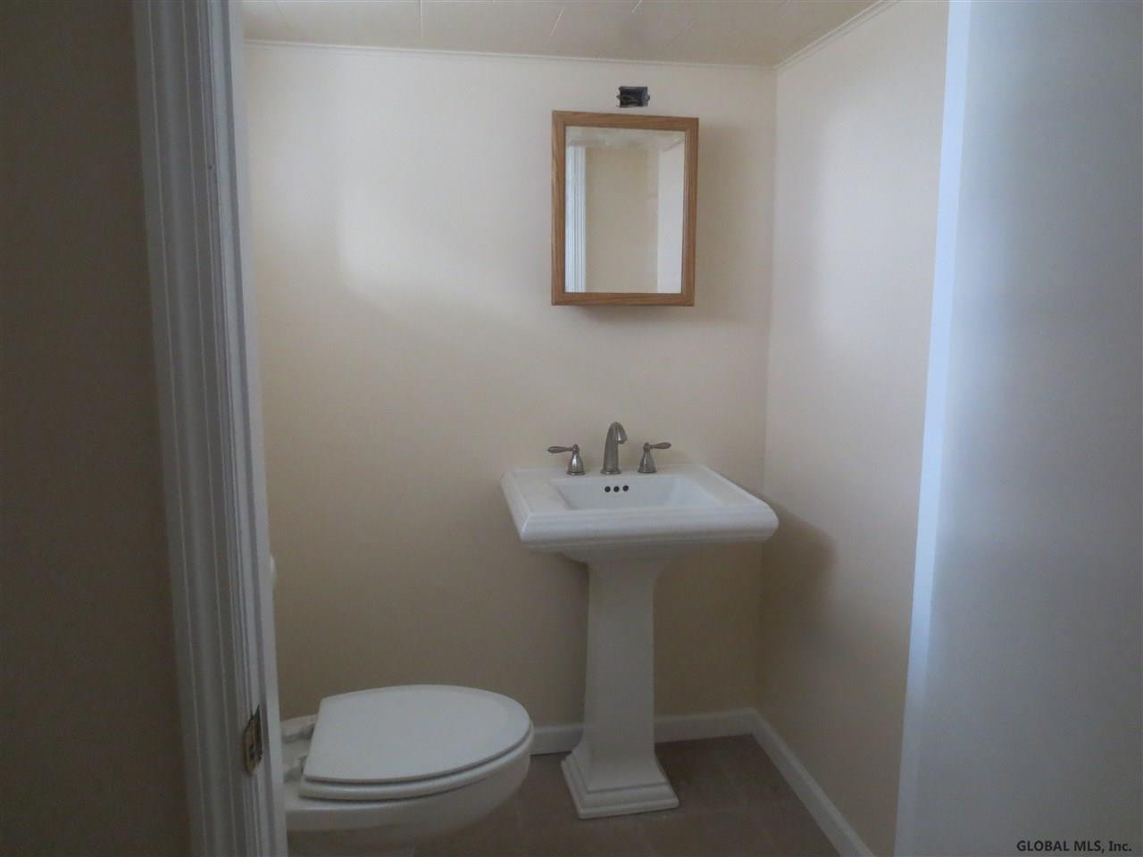 121 Winne Road Bethlehem, NY 12054 - Photo 24 of 25 Photo 24