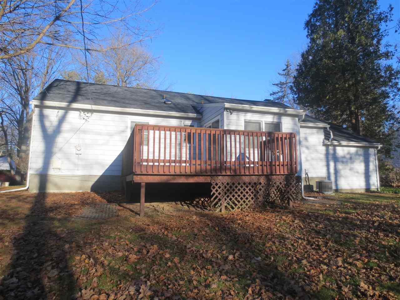 121 Winne Road Bethlehem, NY 12054 - Photo 4 of 25 Photo 4