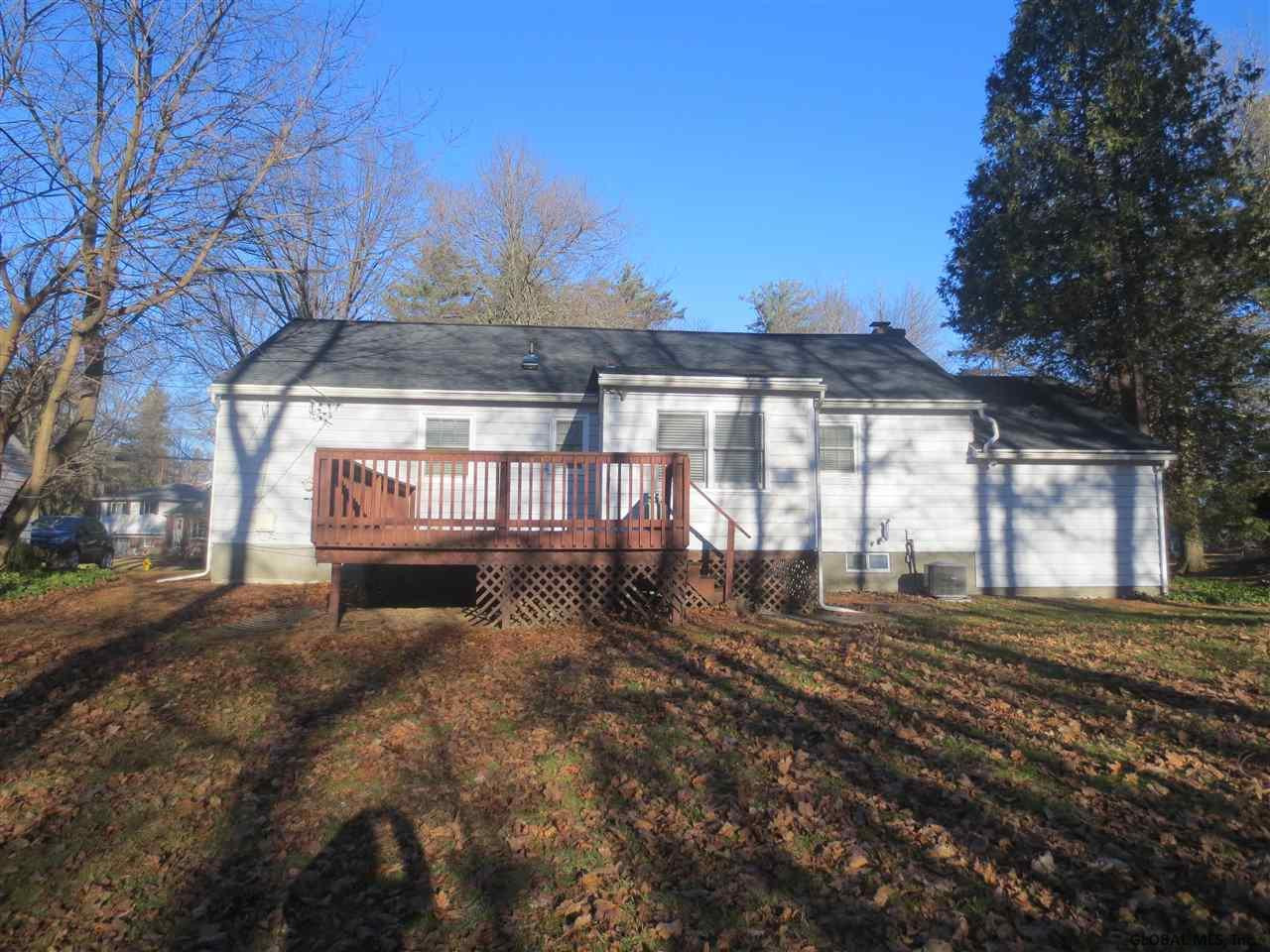 121 Winne Road Bethlehem, NY 12054 - Photo 5 of 25 Photo 5