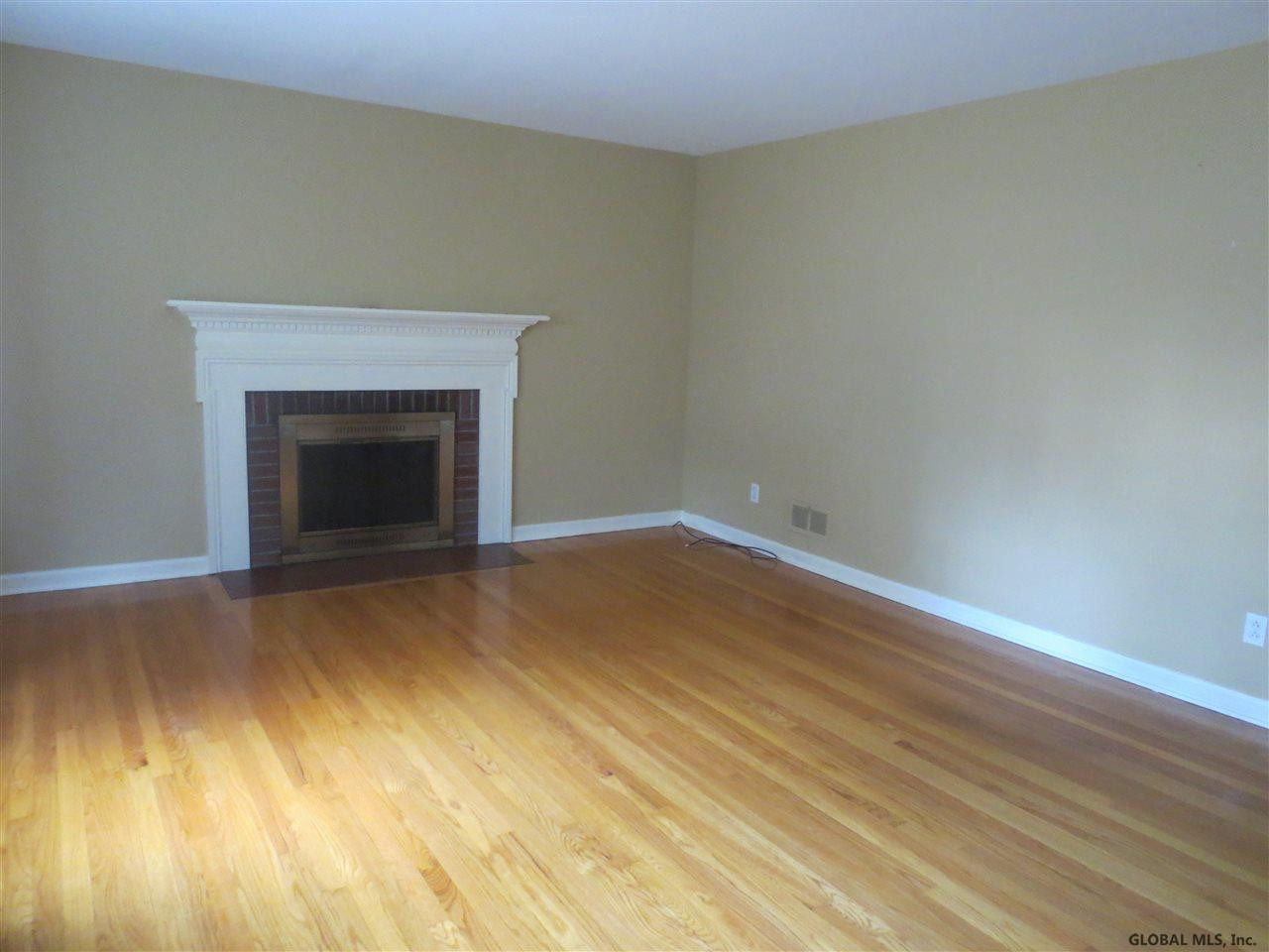 121 Winne Road Bethlehem, NY 12054 - Photo 7 of 25 Photo 7
