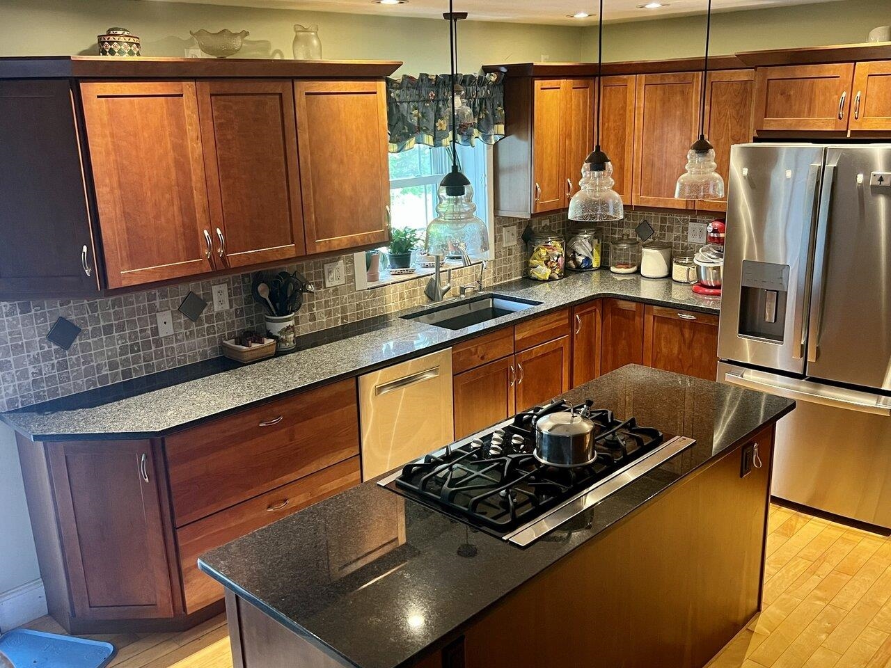 131 Walker Hill Road Williston, VT 05495 - Photo 5 of 12 Gallery Image 5