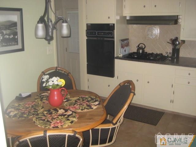 183 Jeffery Road Colonia, NJ 07067 - Photo 3 of 8 Gallery Image 3