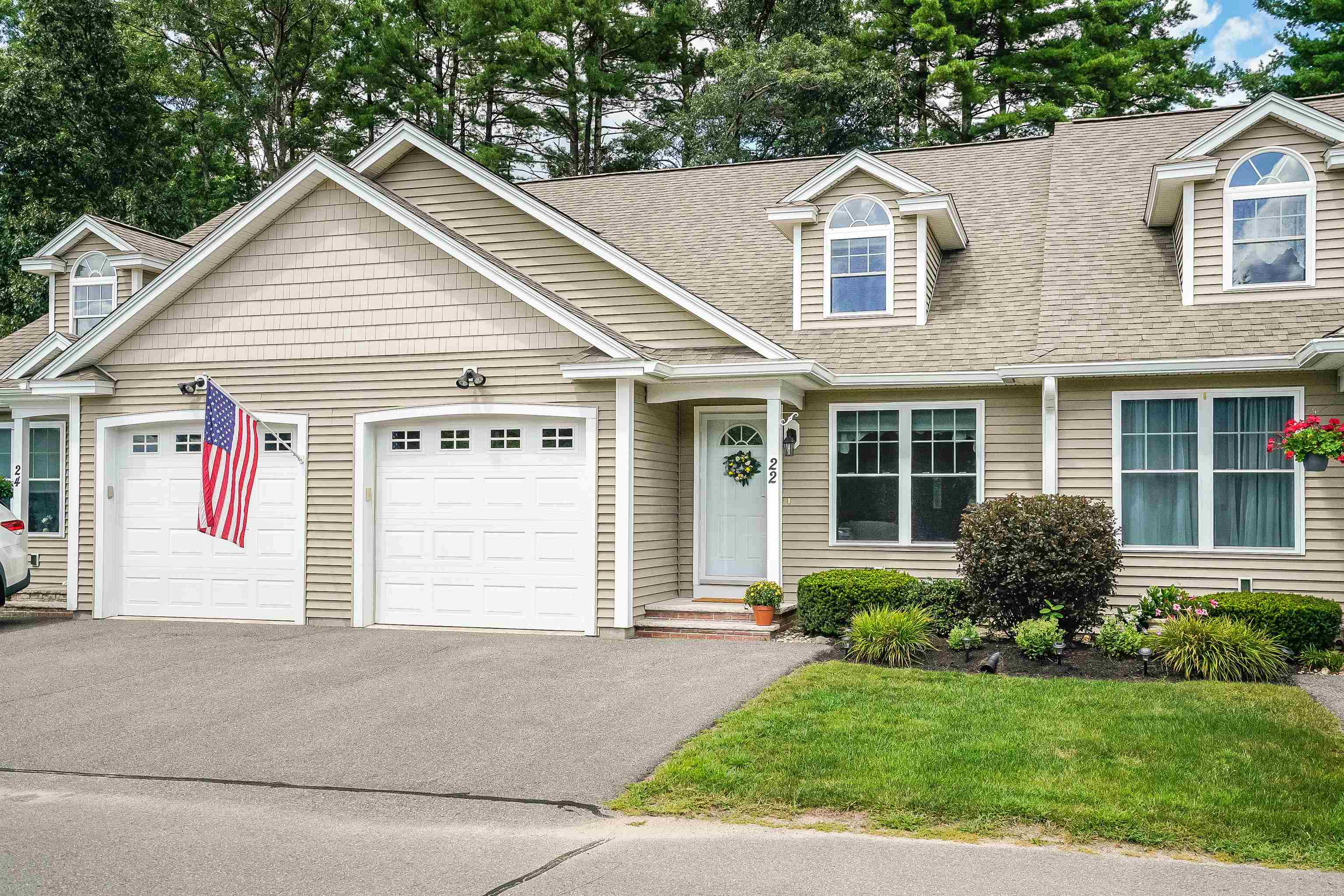 22 Settlers Way Pelham, NH 03076 - Photo 1 of 35
