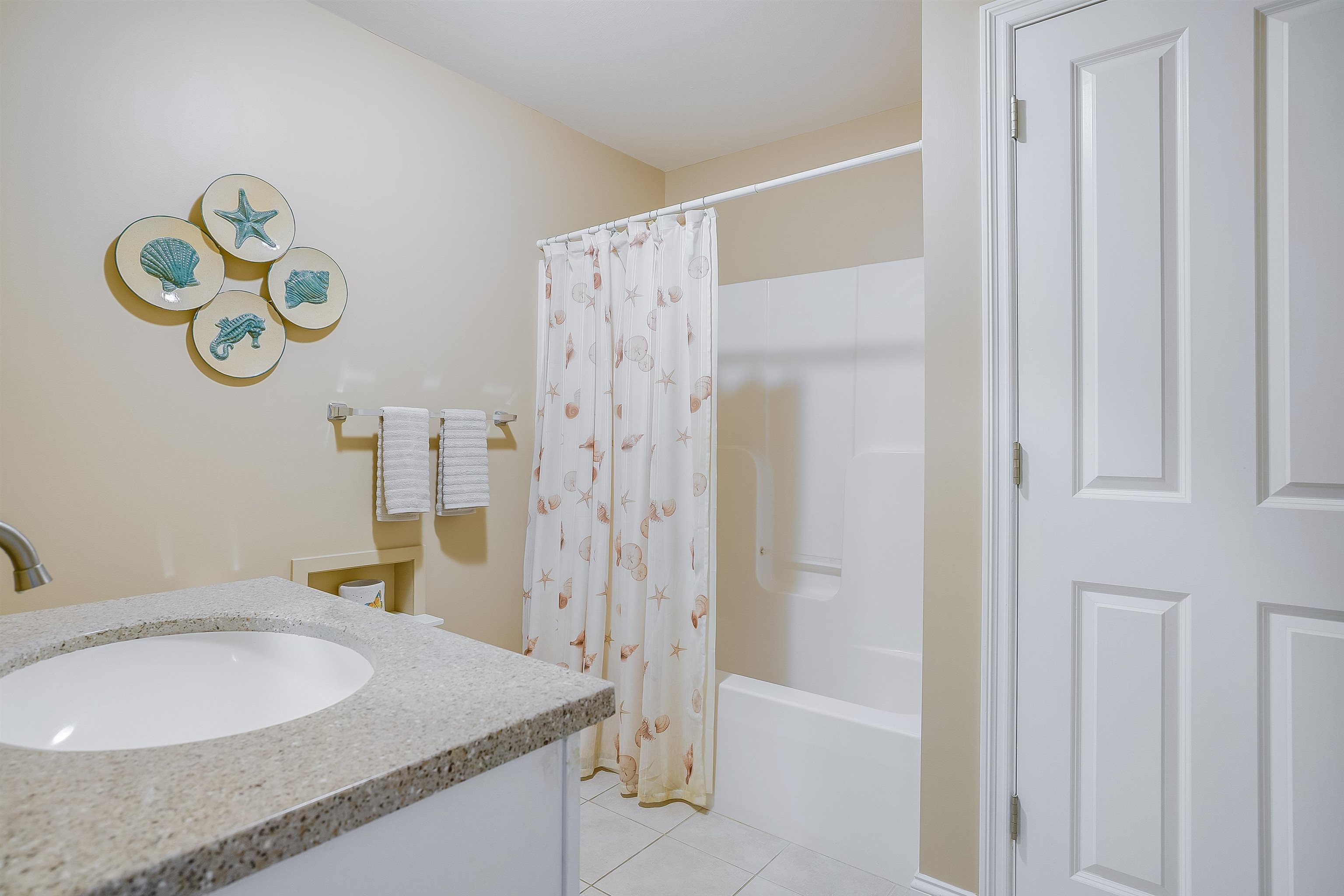 22 Settlers Way Pelham, NH 03076 - Photo 16 of 35