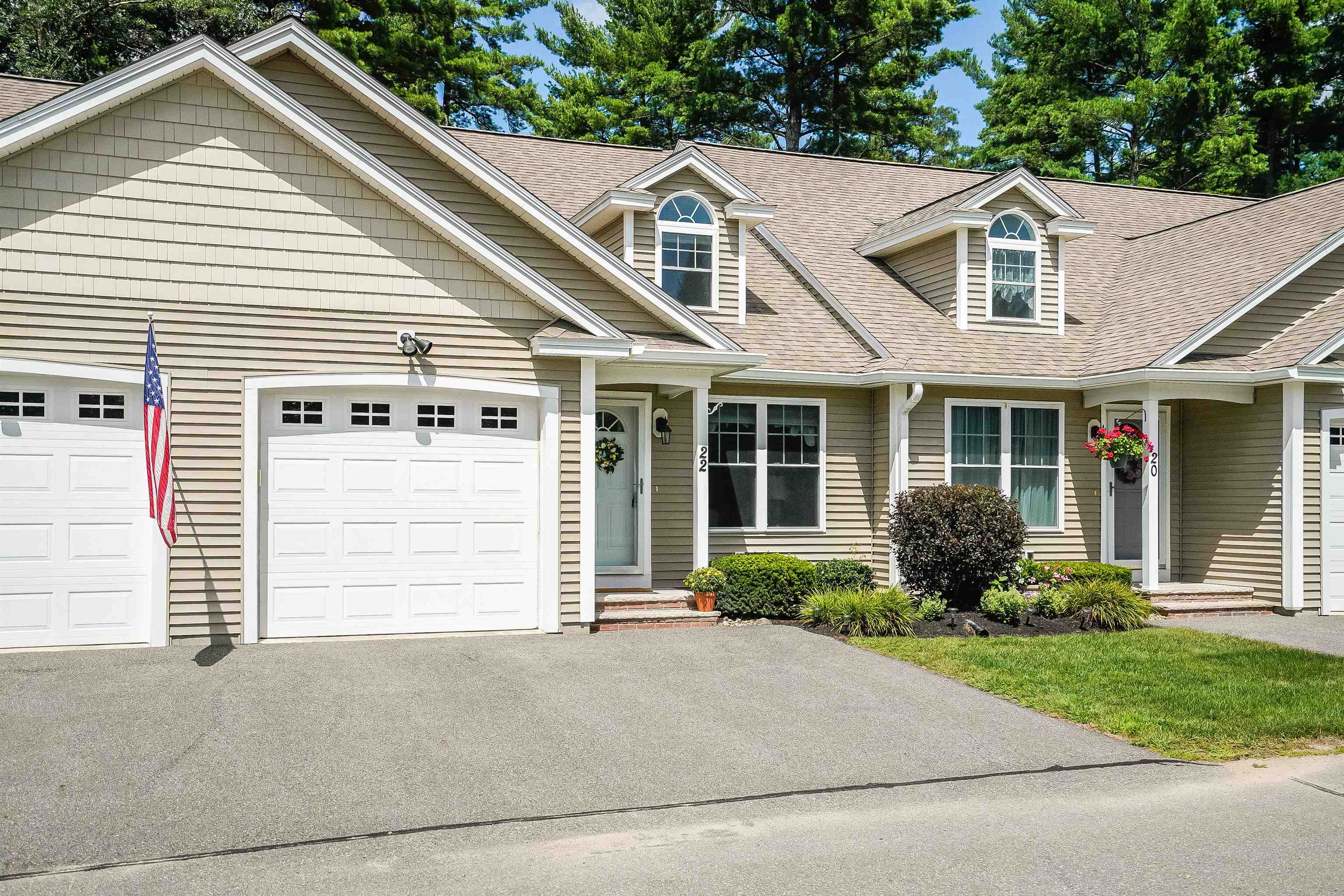 22 Settlers Way Pelham, NH 03076 - Photo 2 of 35