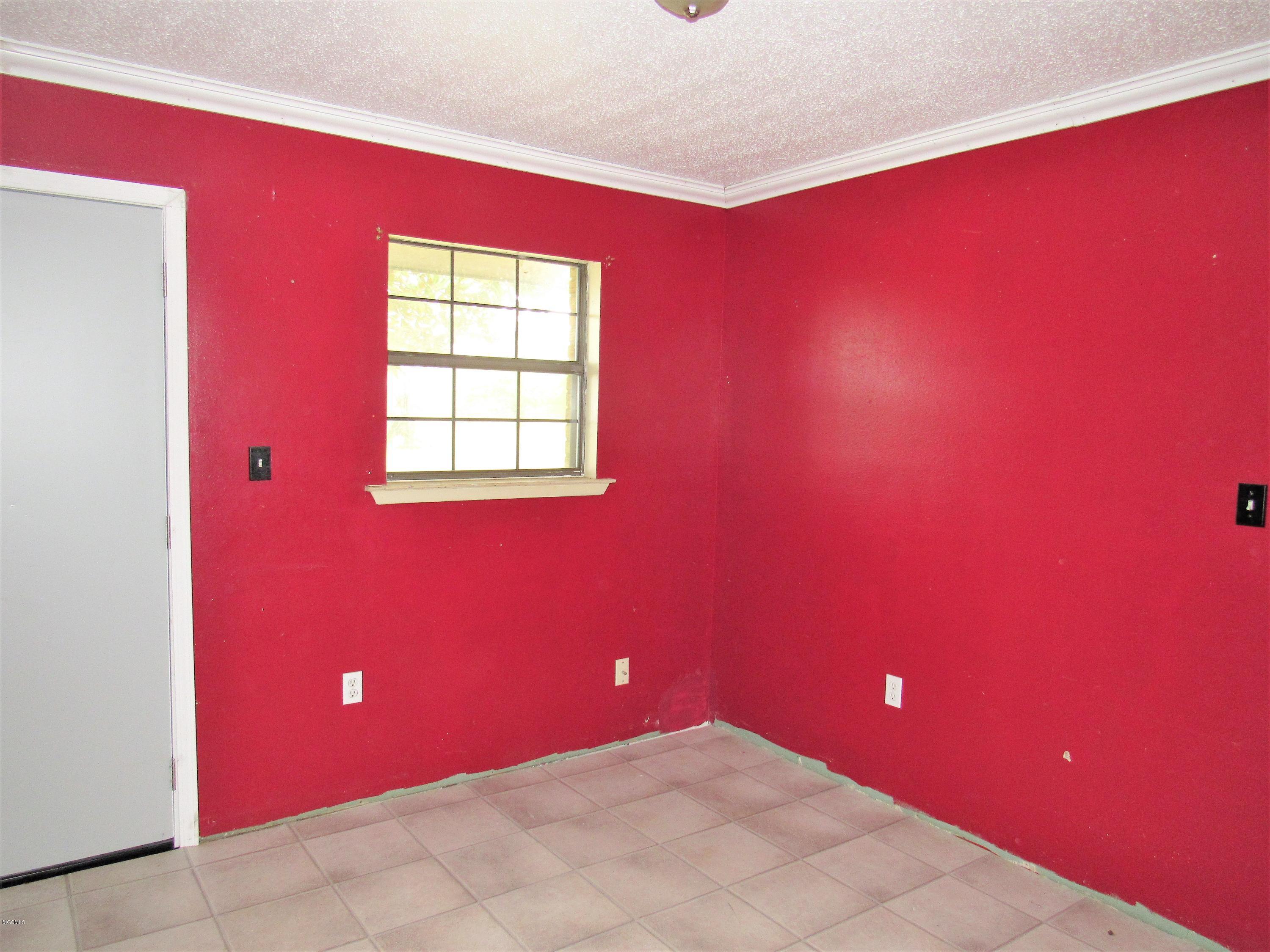 22716 Blackwell Farm Road Saucier, MS 39574 - Photo 4 of 21 DINING ROOM VIEW 1