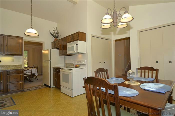5 Narrows Court Silver Spring, MD 20906 - Photo 18 of 30 Breakfast Area and Kitchen
