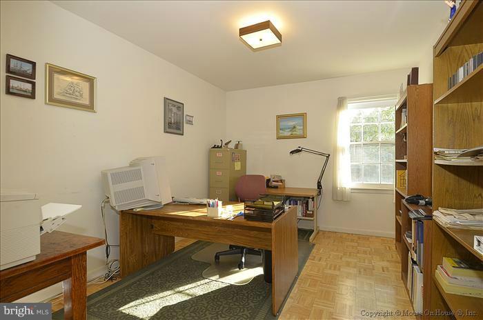 5 Narrows Court Silver Spring, MD 20906 - Photo 19 of 30 Office/Den/Playroom...you choose!